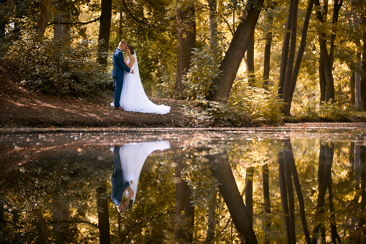 svadobny fotograf - svadobne fotenie - Pezinok zamocky park